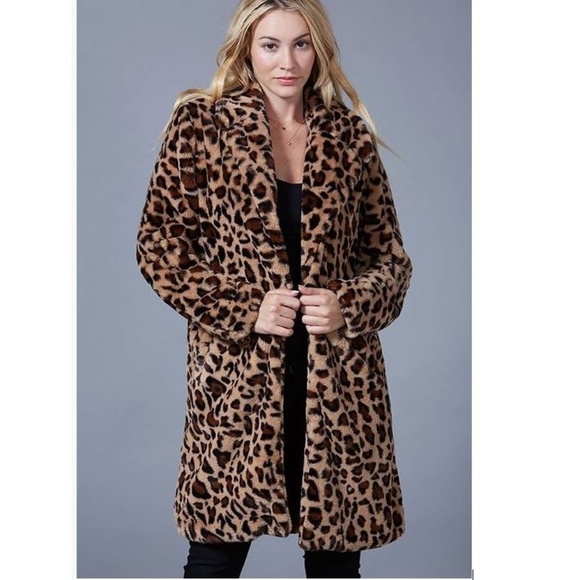 Jackets & Blazers - FUZZY LEOPARD COAT